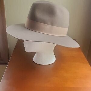 Hat Attack 100% Wool Tan Fedora